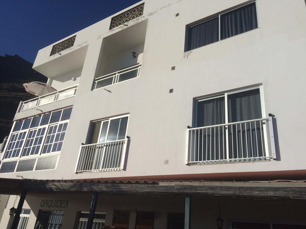 Apartamentos Dominguez Калера Экстерьер фото