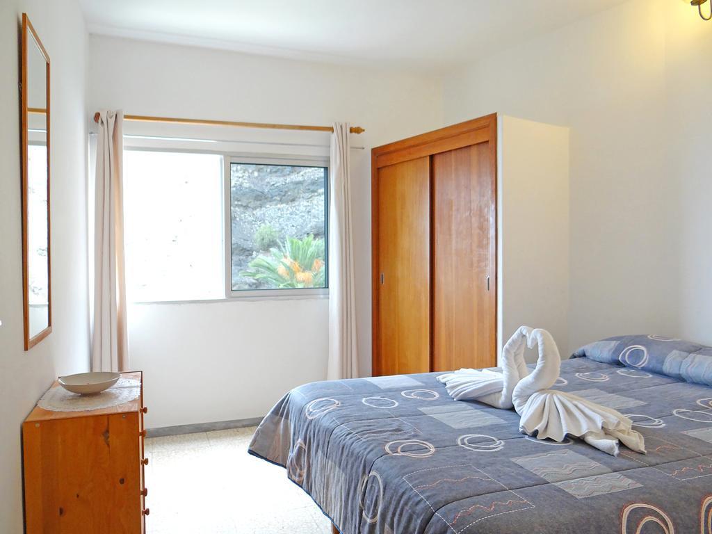 Apartamentos Dominguez Калера Экстерьер фото