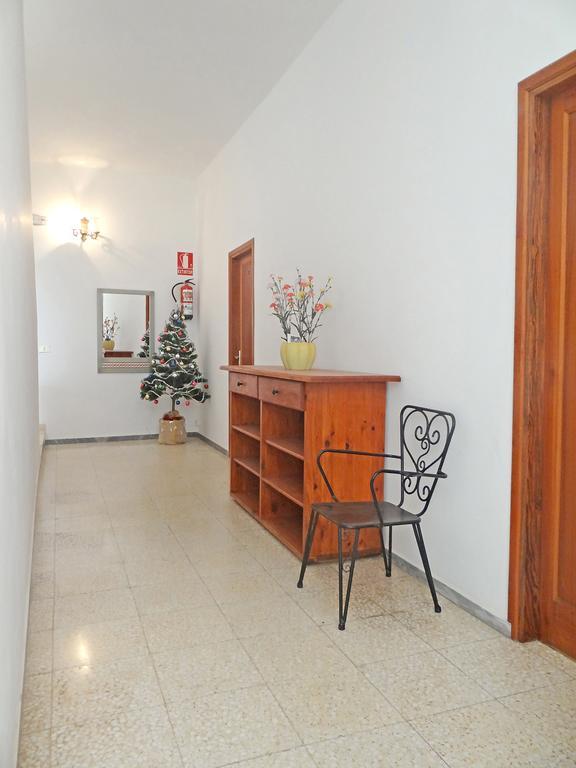 Apartamentos Dominguez Калера Экстерьер фото